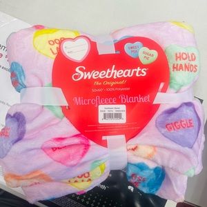 Sweetheart valentines blanket